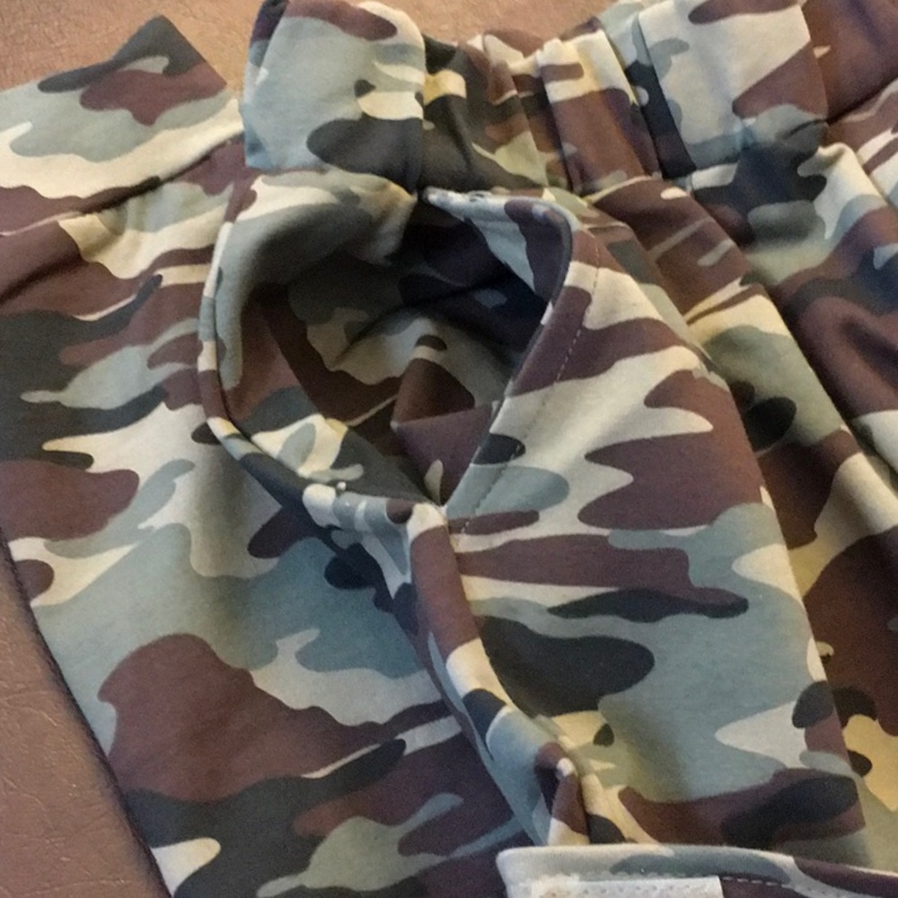 High Waist Camo Joggers - Picture 6 of 8